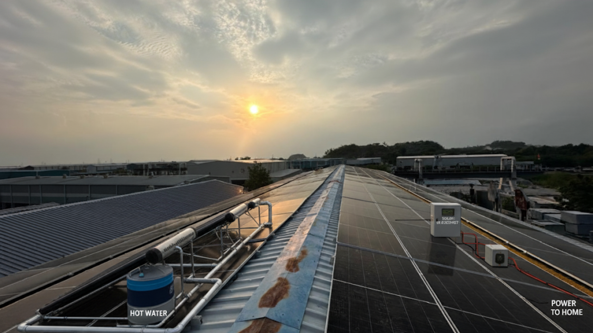 Solar Water Heater vs. Solar Panels: Which is Better for Homes, and Why?